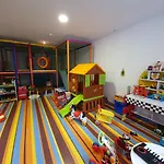 Pinewood Ang Apartment, Semiramida Hills