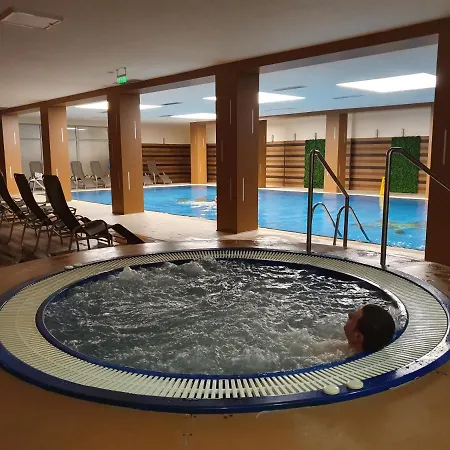 Pinewood Ang Apartment, Semiramida Hills *