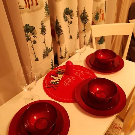 Pinewood Ang Apartment, Semiramida Hills * ボロヴェッツ
