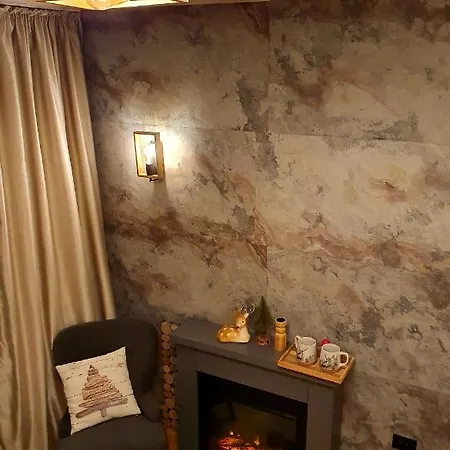 Pinewood Ang Apartment, Semiramida Hills Boroveț