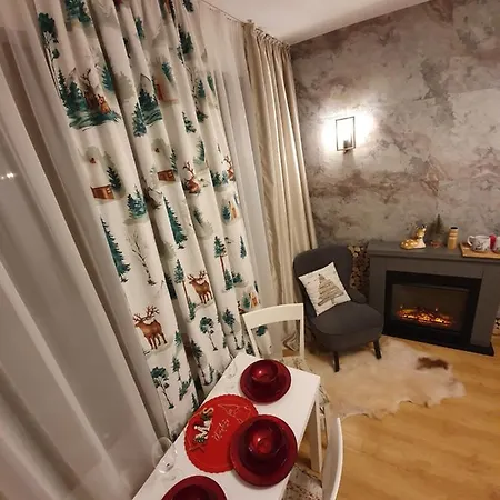 アパート Pinewood Ang Apartment, Semiramida Hills ボロヴェッツ