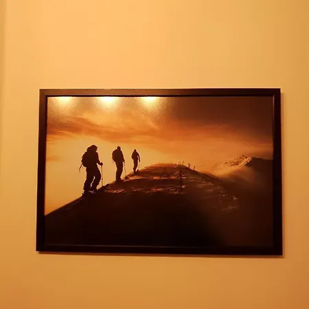 Apartament Pinewood Ang Apartment, Semiramida Hills Boroveț